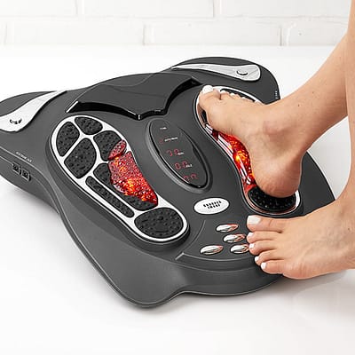 FOOT MASSAGER WITH INFRARED LIGHT
